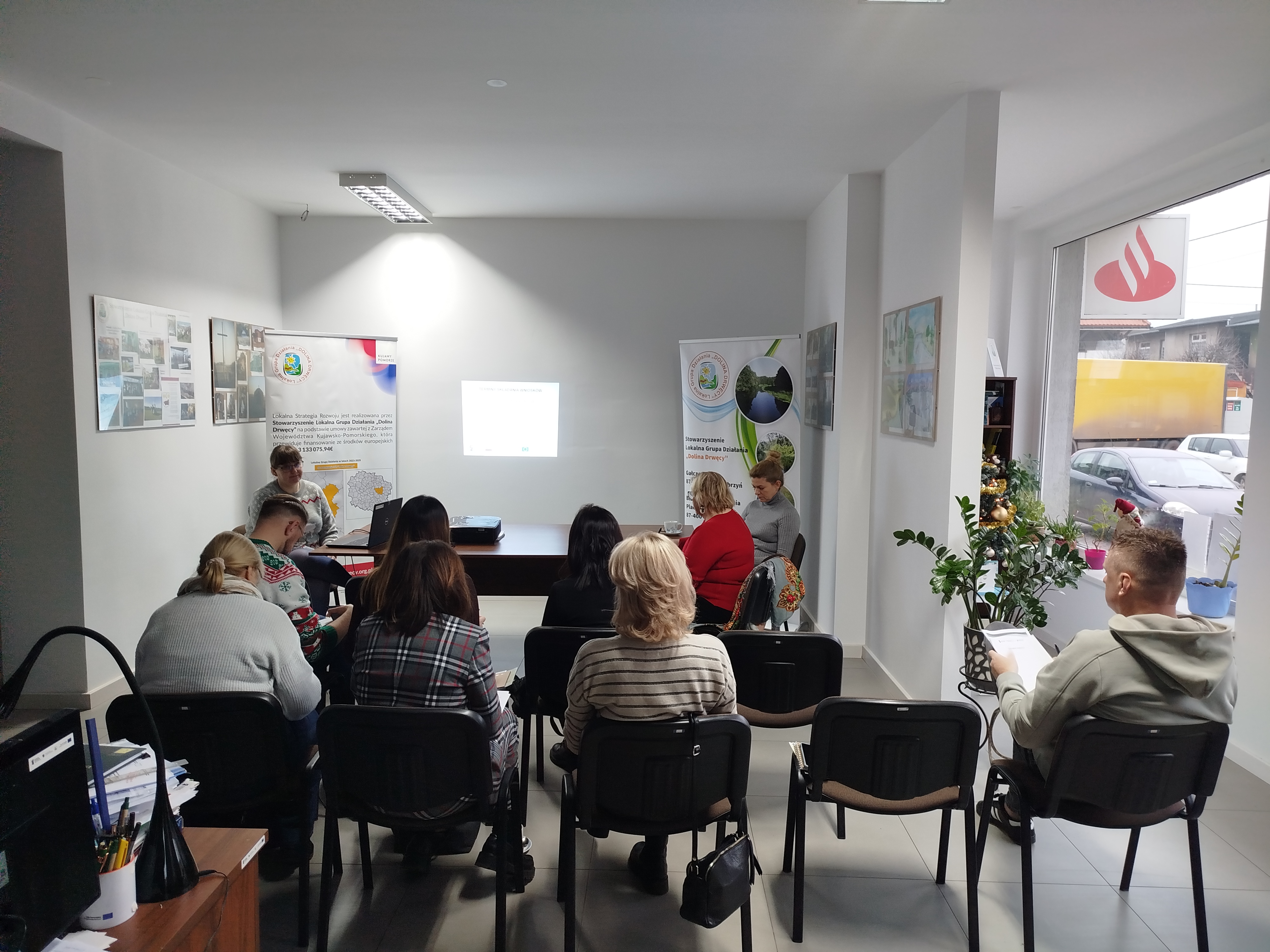 Szkolenie dot. naboru wniosków nr 2/2025/G/EFS+ - kluby seniora oraz nr 3/2025/G/EFS+ - kluby młodzieżowe